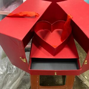 love heart draws box